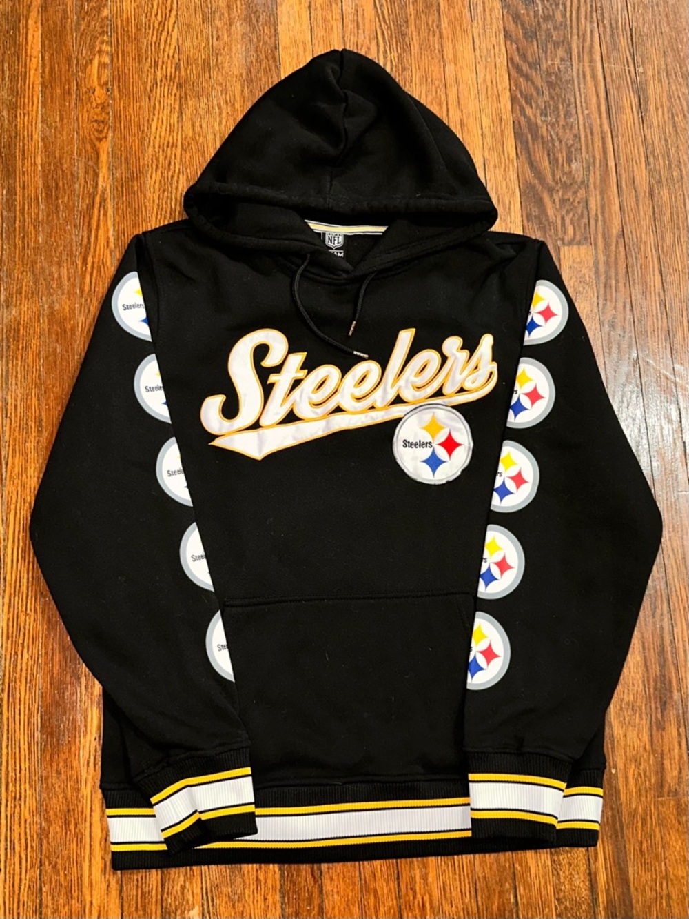 Men’s Medium NFL Team Apparel Pittsburgh Steelers Black Football Hoodie